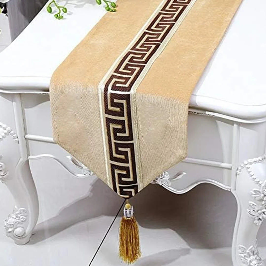 7 Pieces Splendid Velvet Table Runner Skin
