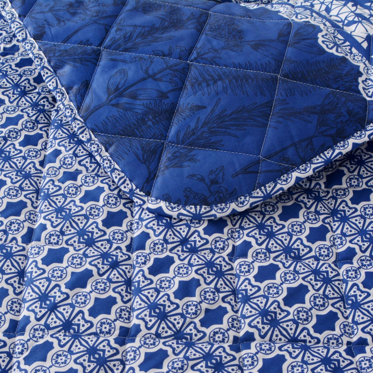 6 Pcs Quilted Comforter Set Design RG-C-23