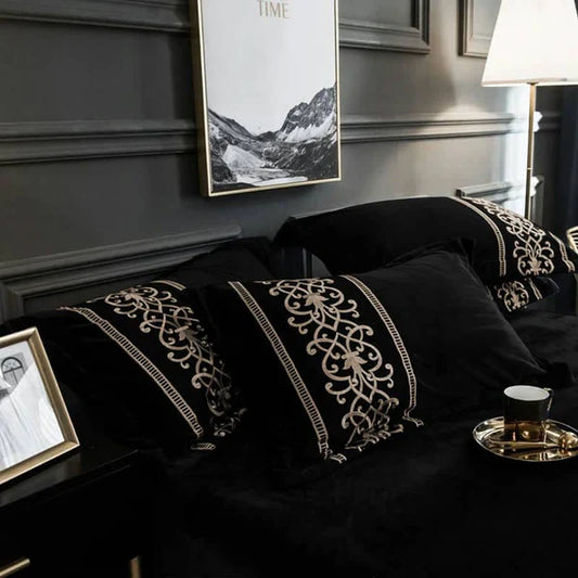 Luxury Embossed Velvet Duvet Set - Black