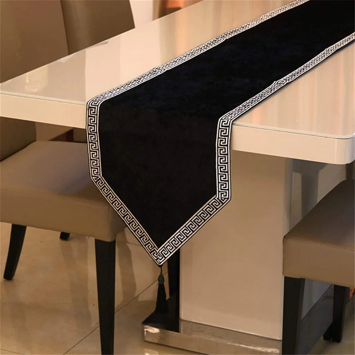 7 Pieces Velvet Table Runner Black