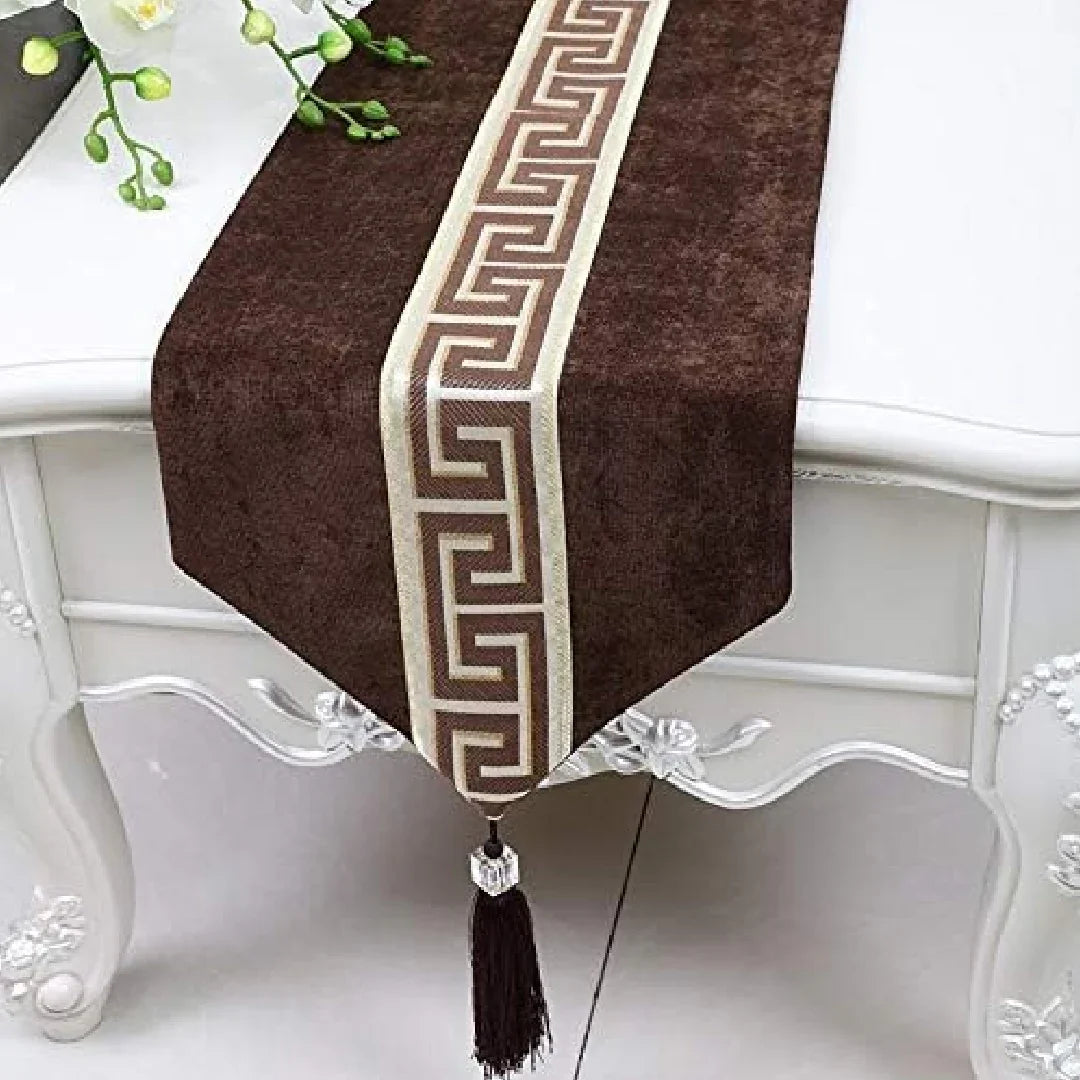 7 Pieces Splendid Velvet Table Runner Brown